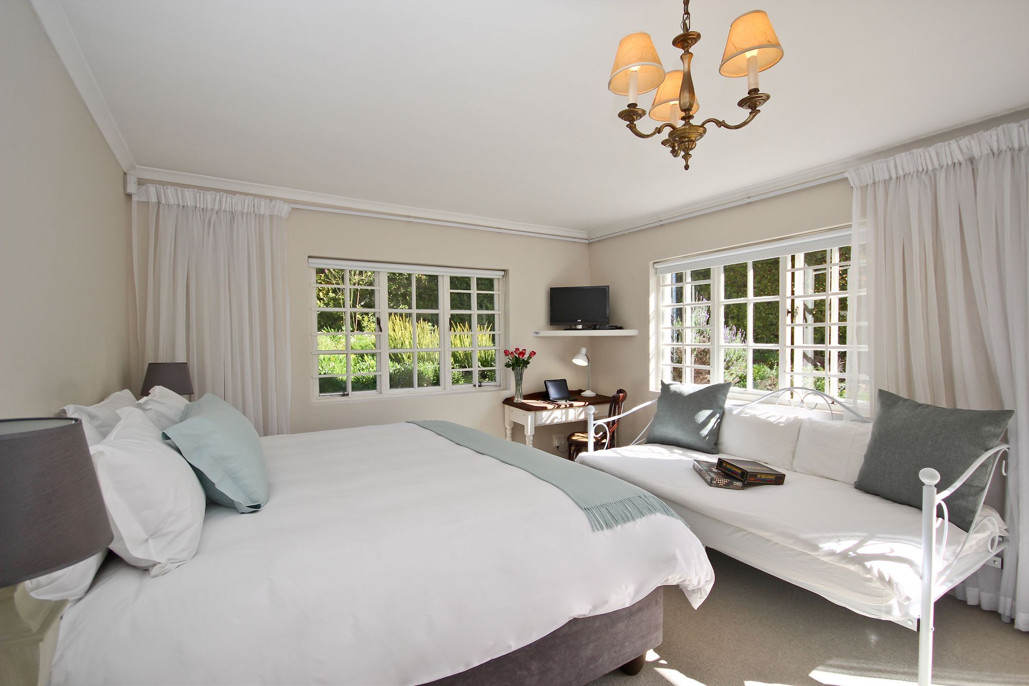 Beluga Of Constantia Guest House Cape Town Exterior photo